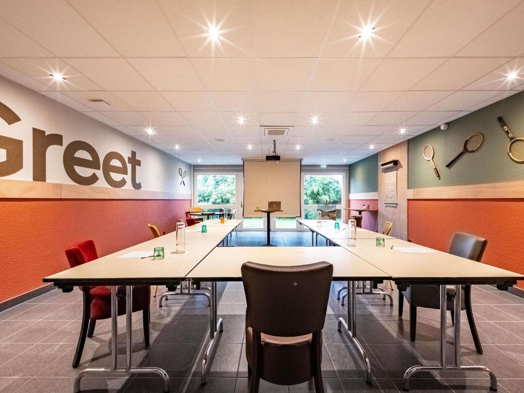 Greet Hotel Massieux Lyon Nord Dış mekan fotoğraf