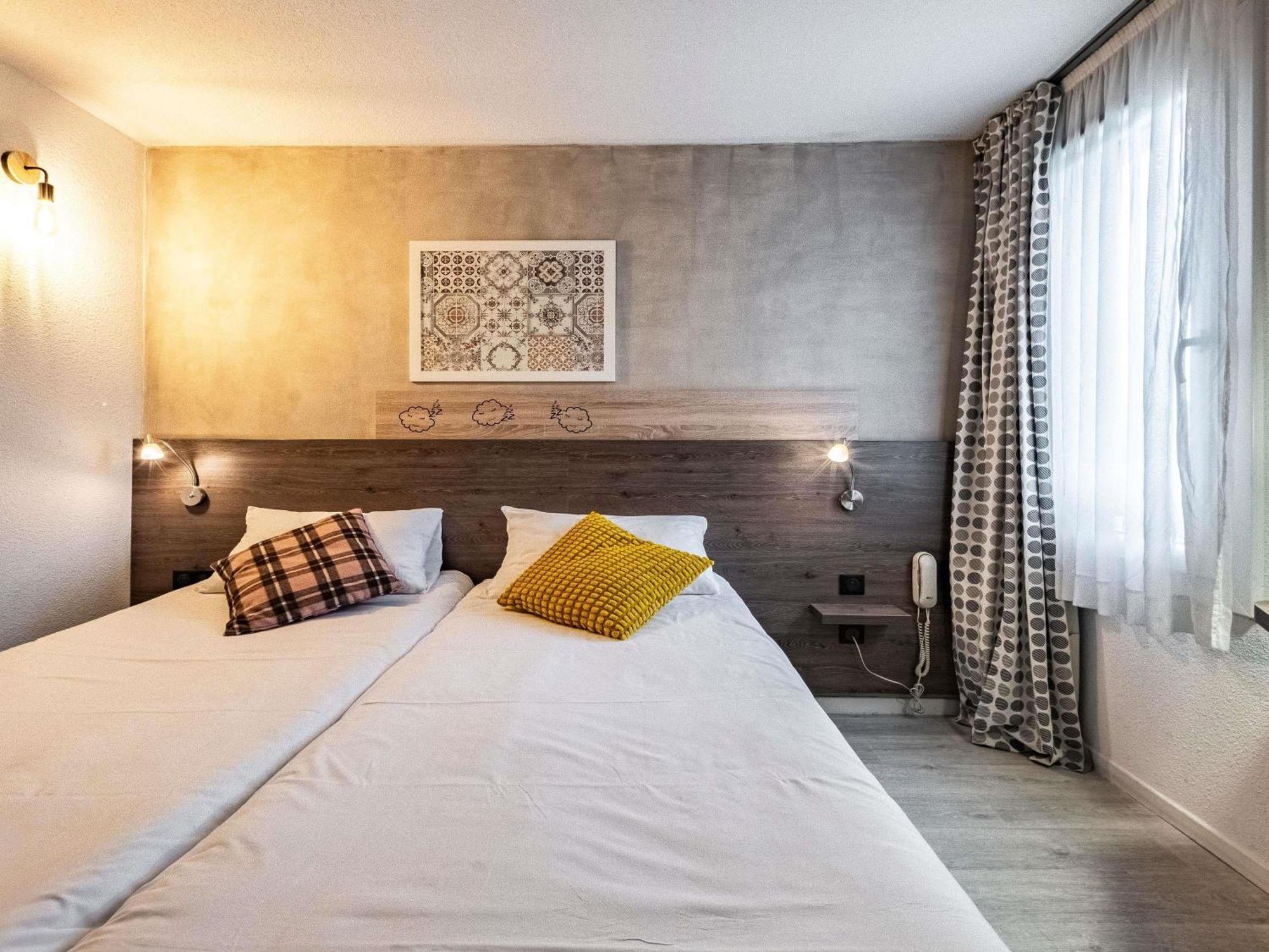 Greet Hotel Massieux Lyon Nord Dış mekan fotoğraf